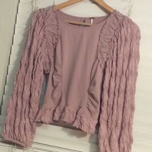 New Free People lavander Top puffy sleeves Size M